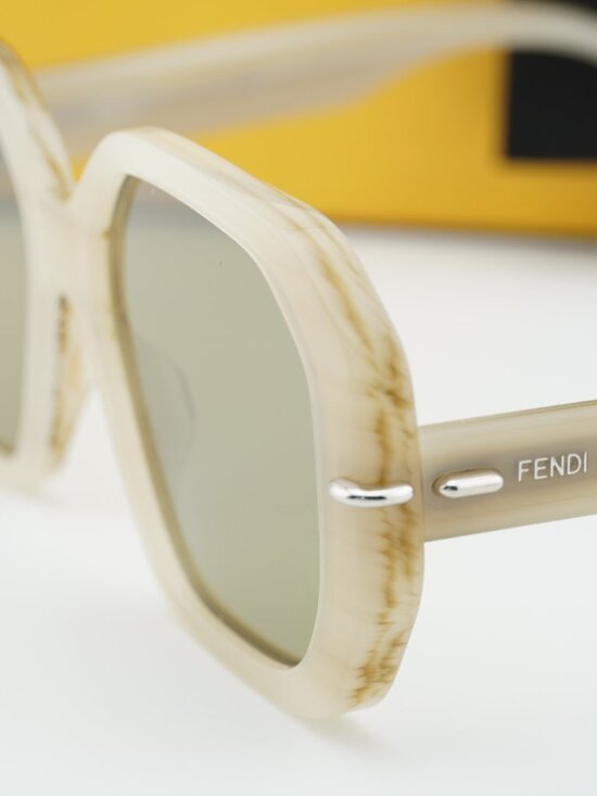 Fendi FE40173I 60Q Square Sunglasses - Shiny Brown\\Brown Silver Mirror main image 9